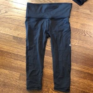 Lululemon Kneecap Leggings size 6